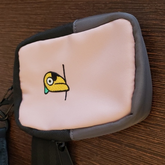 Pink and Grey Padded Travel Pack with 2 Zippered Pockets and Detachable Pouch - Picture 4 of 10